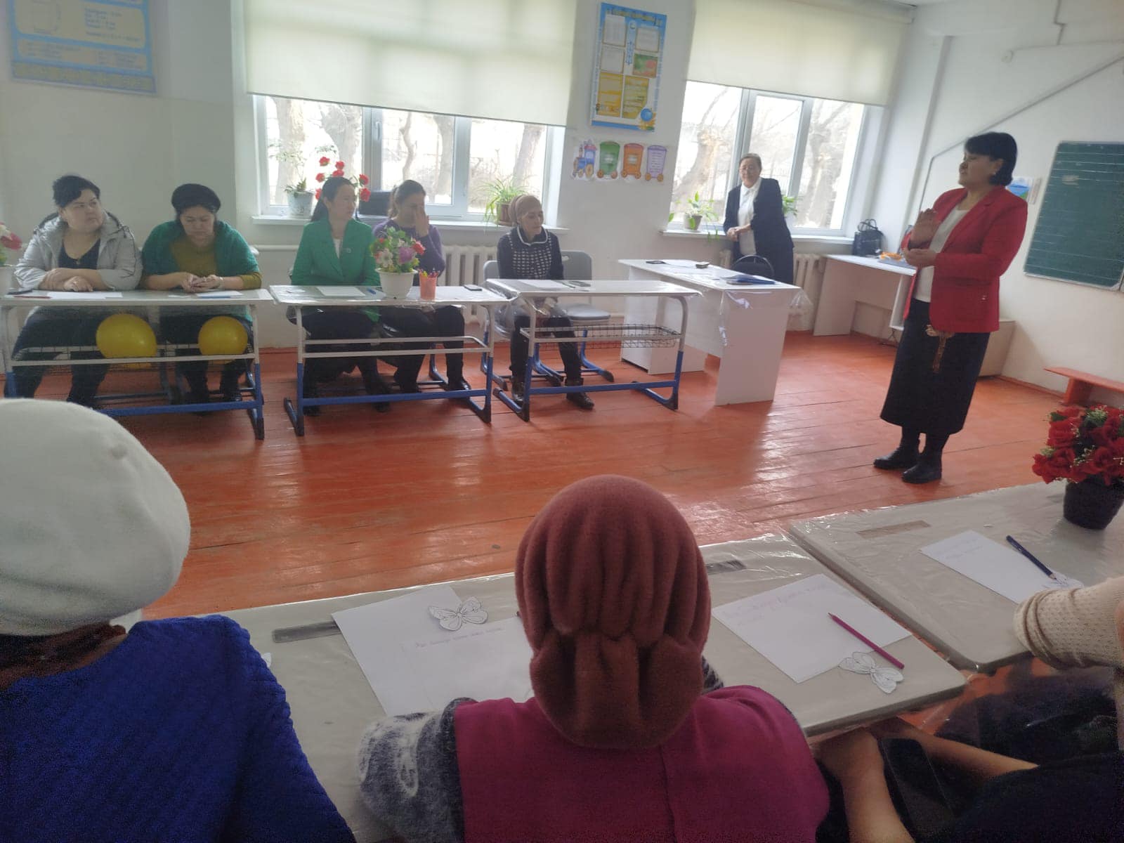 Көкмардан жалпы білім беретін мектепте Мектеп бітірушілеріне табысты нәтижеге жетуге психологиялық дайындық тақырыбында Ата-аналарға педагог-психолог: Мамбетәлі Айгүл тренинг сабақтарын жүргізді.